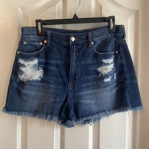 American Eagle High-Waisted Mom Short Size 10